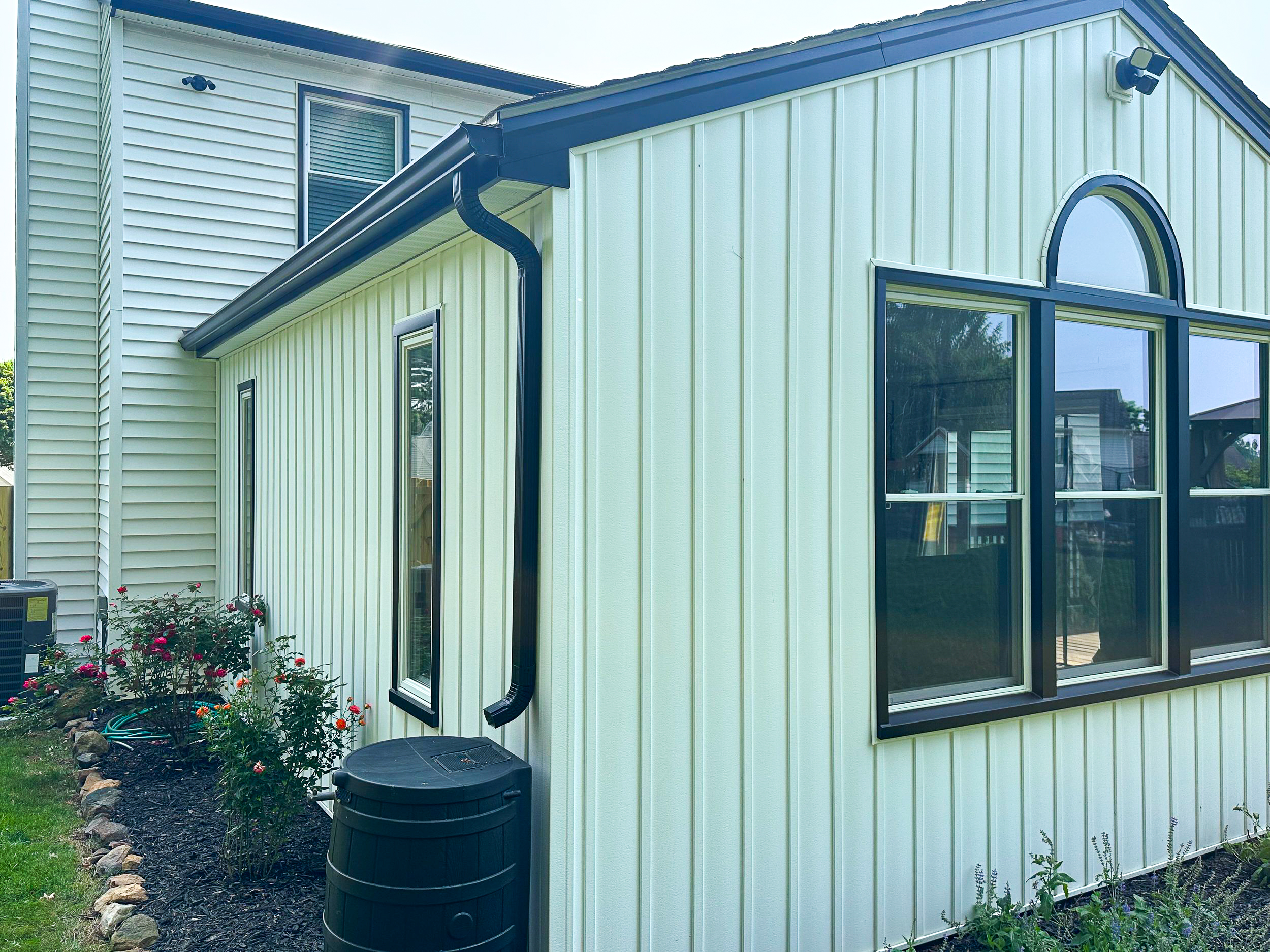 New vinyl siding, windows, and gutters installation